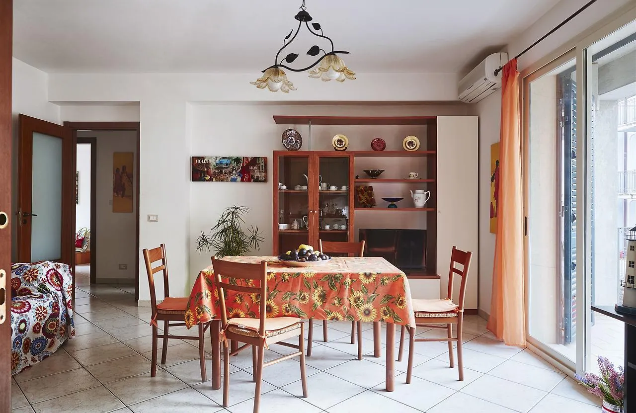 Sabbia1 Casesicule, Apartment In The City Center And Beside The Main Square, Beach At 100 M, Wi-Fi 포쟐로