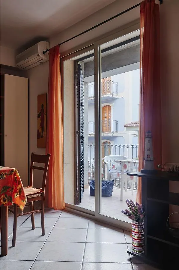 Sabbia1 Casesicule, Apartment In The City Center And Beside The Main Square, Beach At 100 M, Wi-Fi 포쟐로 이탈리아